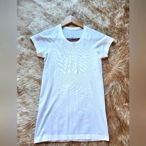 lululemon Swiftly Tech SS 2.0 white sz 8